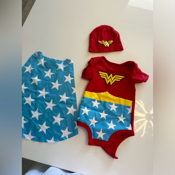 Baby Wonder Woman costume - Picture 2 of 5